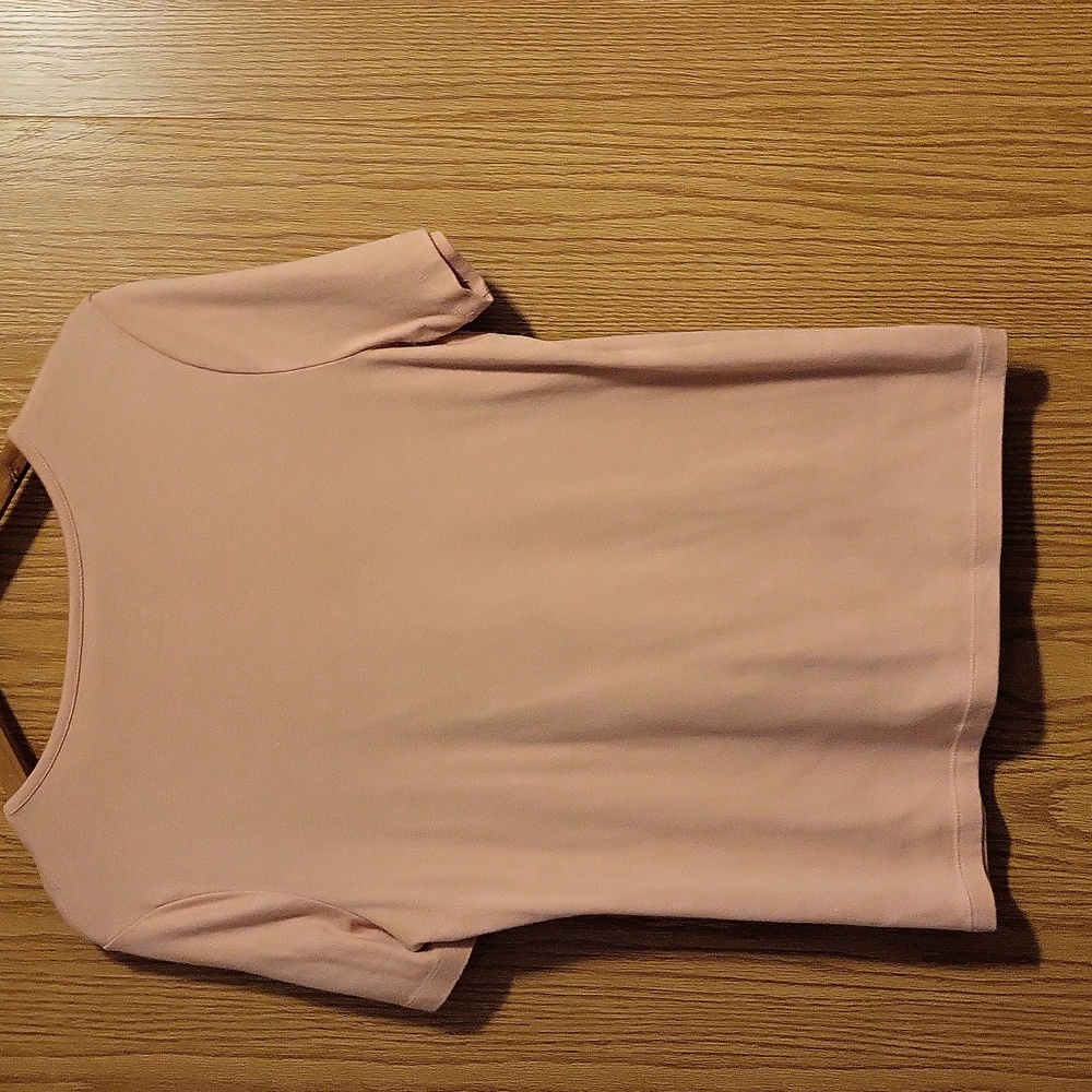 A New Day Light Coral Short Sleeve Crew Neck T-Shirt. Size Large - Picture 2 of 3